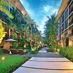黑文巴厘岛水明漾酒店 4* 塞米亚克